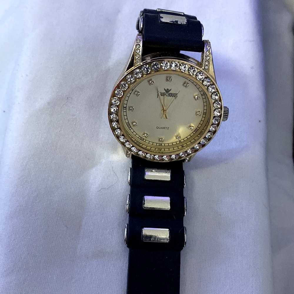 Jewel House Quartz Watch